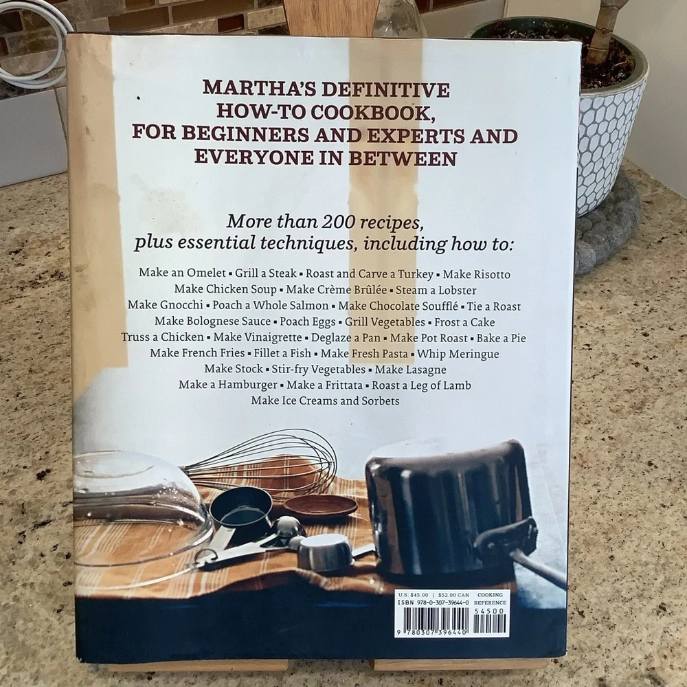 Martha Stewart's Cooking School Cookbook